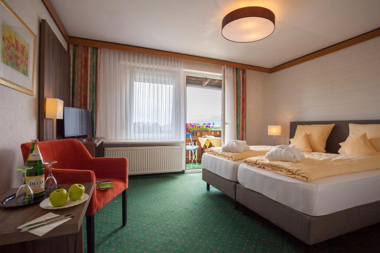 Hotel Berghof فيلنغن المظهر الخارجي الصورة